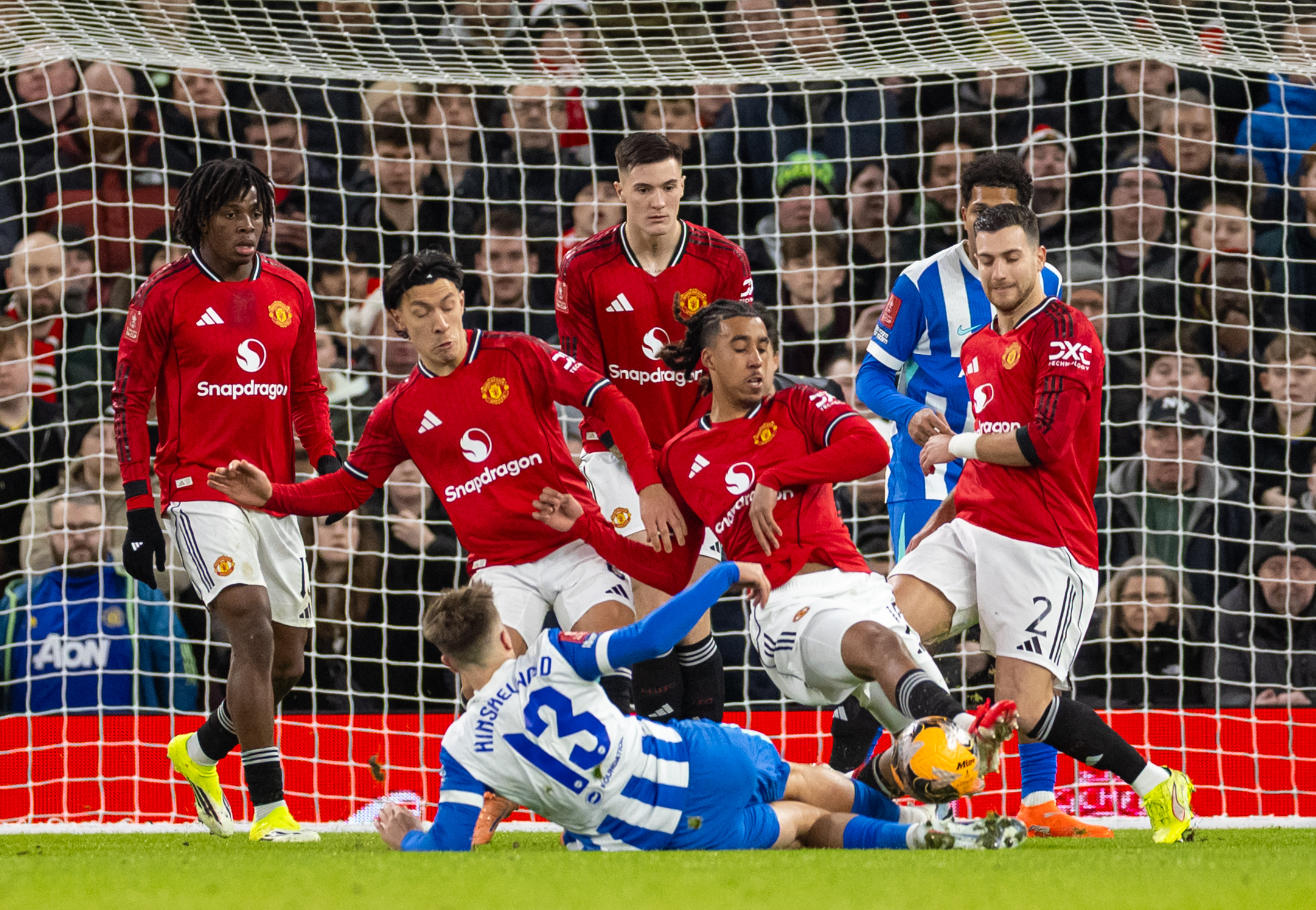 九游娱乐-加时末段突围战来临，曼联围绕足总杯复出首秀，目标明确，轮换策略成焦点